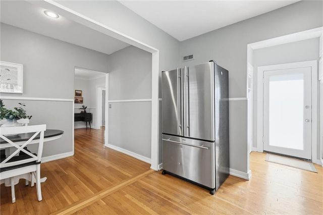 203 W 66th Terrace, Kansas City, MO 64113