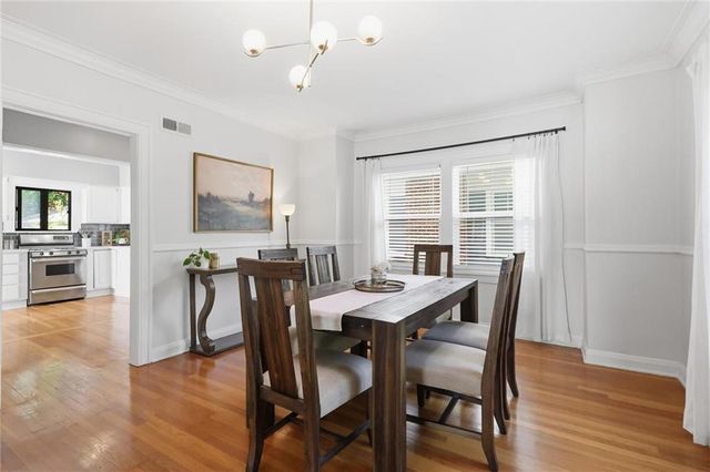 203 W 66th Terrace, Kansas City, MO 64113