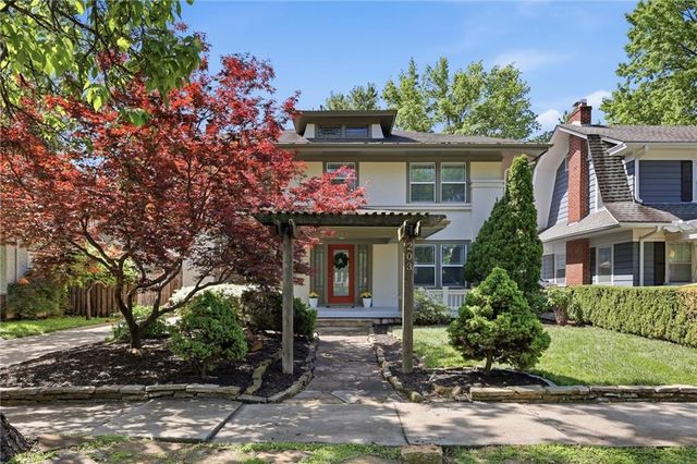 203 W 66th Terrace, Kansas City, MO 64113