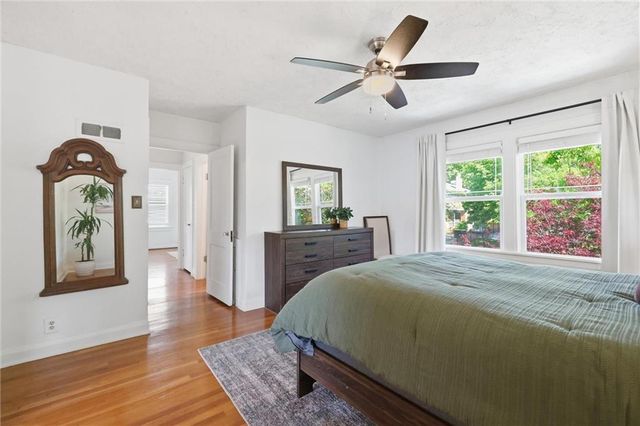 203 W 66th Terrace, Kansas City, MO 64113