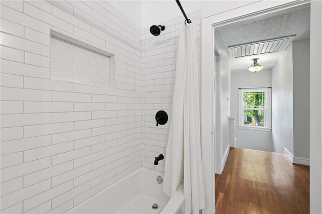 203 W 66th Terrace, Kansas City, MO 64113