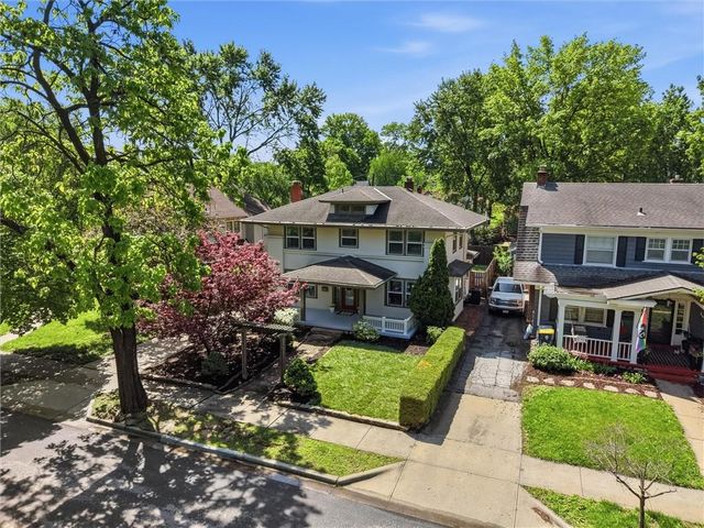 203 W 66th Terrace, Kansas City, MO 64113