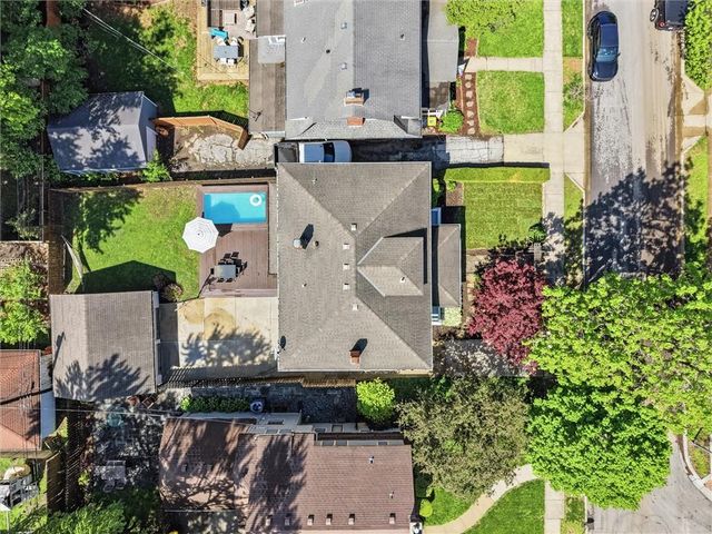 203 W 66th Terrace, Kansas City, MO 64113