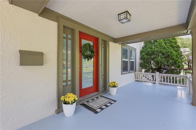 203 W 66th Terrace, Kansas City, MO 64113