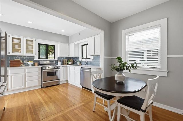 203 W 66th Terrace, Kansas City, MO 64113