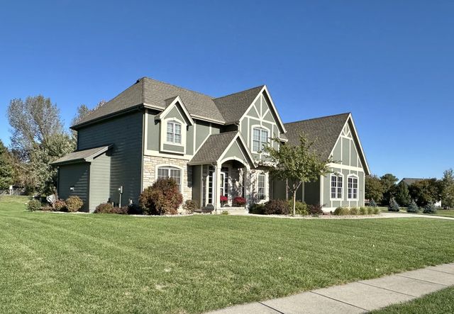 106 SW Stonegate Drive, Ankeny, IA 50023