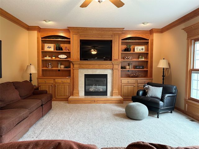 106 SW Stonegate Drive, Ankeny, IA 50023