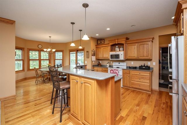 106 SW Stonegate Drive, Ankeny, IA 50023