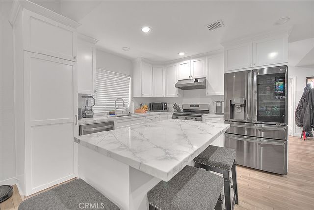 959 Kenwood Street, Upland, CA 91784