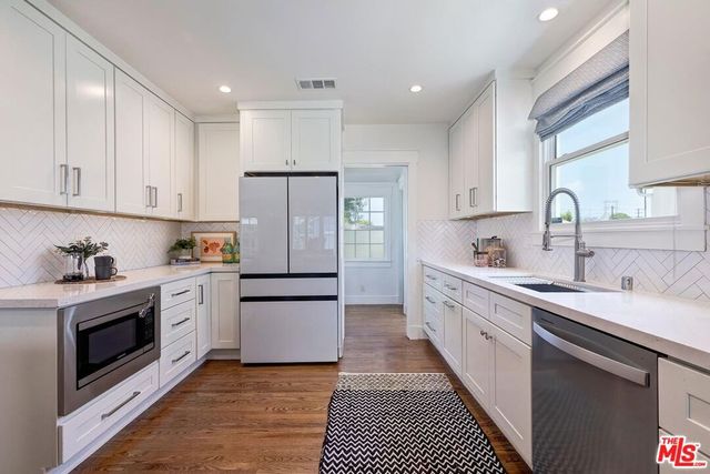 5654 Fallsgrove Street, Los Angeles, CA 90016