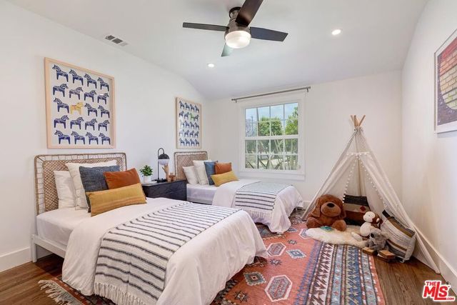 5654 Fallsgrove Street, Los Angeles, CA 90016