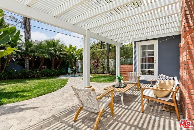 5654 Fallsgrove Street, Los Angeles, CA 90016