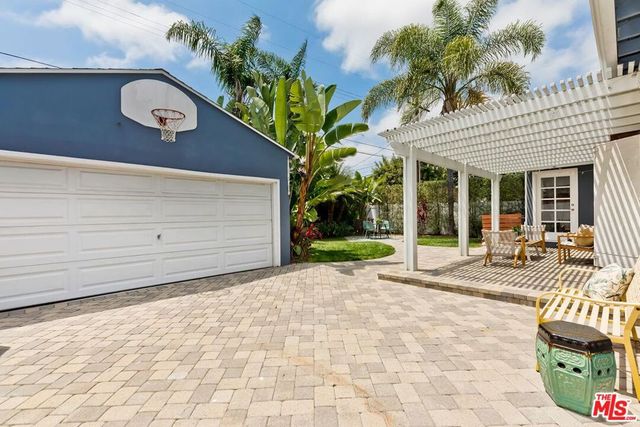 5654 Fallsgrove Street, Los Angeles, CA 90016