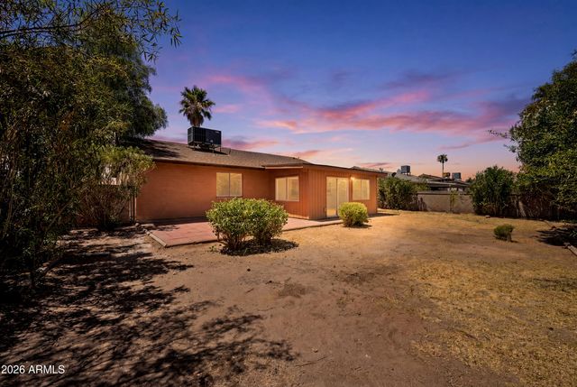 3614 W GROVERS Avenue, Glendale, AZ 85308