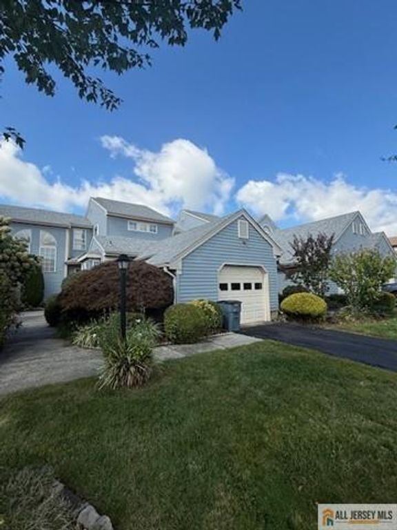 28 Daniel Webster Avenue C, Monroe, NJ 08831