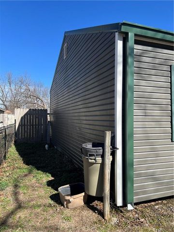 2813 Ward Avenue, Parsons, KS 67357