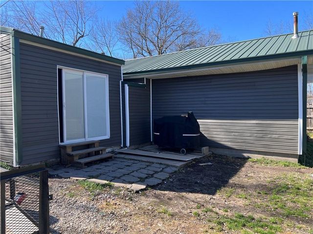 2813 Ward Avenue, Parsons, KS 67357