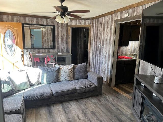 2813 Ward Avenue, Parsons, KS 67357