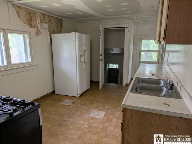 114 Manhattan Avenue, Buffalo, NY 14215