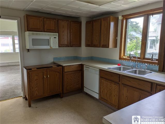 114 Manhattan Avenue, Buffalo, NY 14215