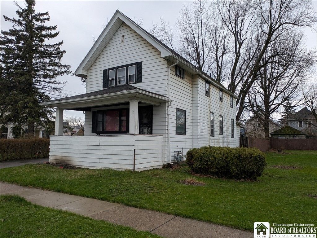 114 Manhattan Avenue, Buffalo, NY 14215