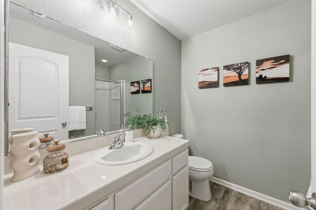 1411 Nevin Plz, Richmond, CA 94801