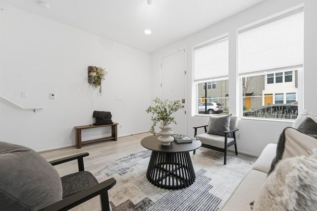 1411 Nevin Plz, Richmond, CA 94801