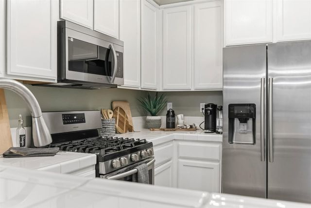 1411 Nevin Plz, Richmond, CA 94801