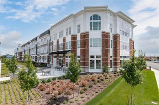 75 E Hoffman Avenue 3060, Lindenhurst, NY 11757