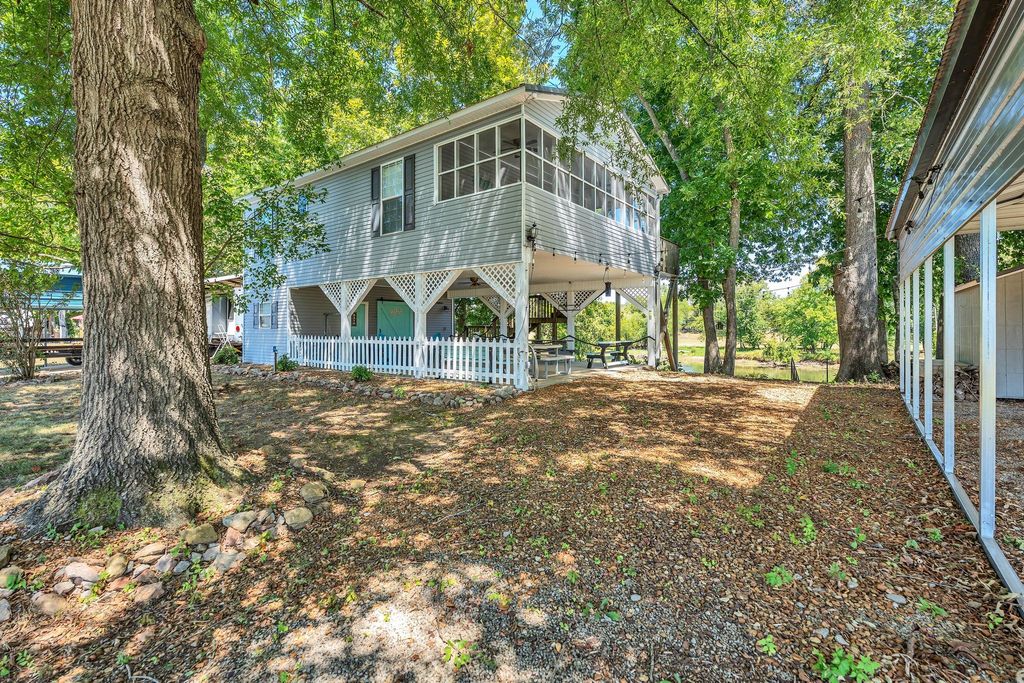 219 Beechview Dr, Clifton, TN 38425