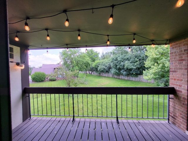 5843 Doe Circle 1, Westmont, IL 60559
