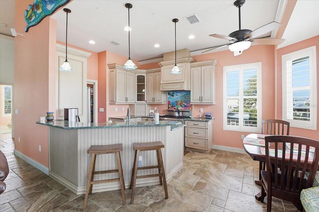 2571 N SENECA POINT, Crystal River, FL 34429