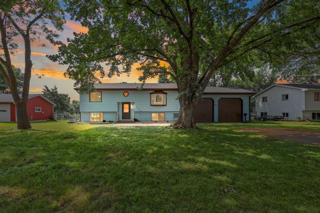 620 Nelson Boulevard, Montrose, MN 55363 — exterior