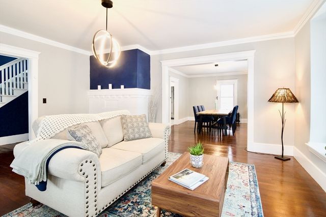 27 Rockland St, Springfield, MA 01118