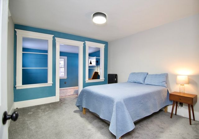 27 Rockland St, Springfield, MA 01118