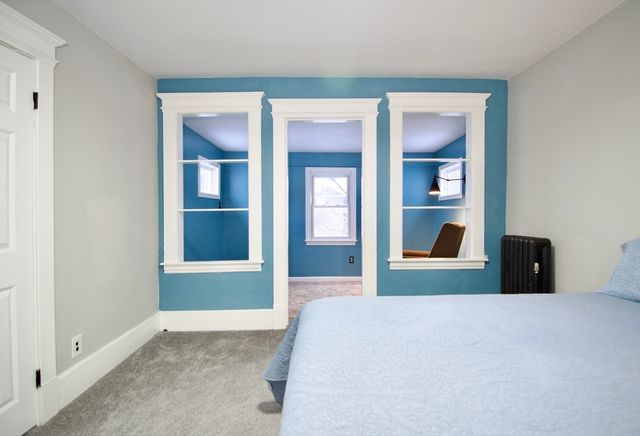 27 Rockland St, Springfield, MA 01118