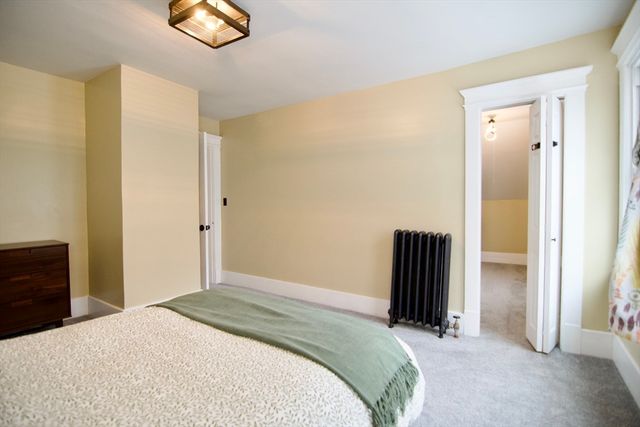 27 Rockland St, Springfield, MA 01118