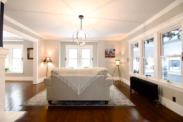 27 Rockland St, Springfield, MA 01118