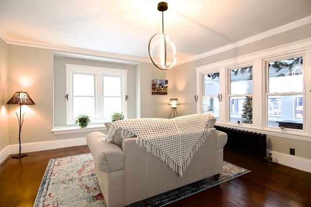 27 Rockland St, Springfield, MA 01118