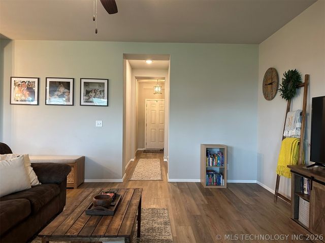 13009 E 124th Street North N, Owasso, OK 74021
