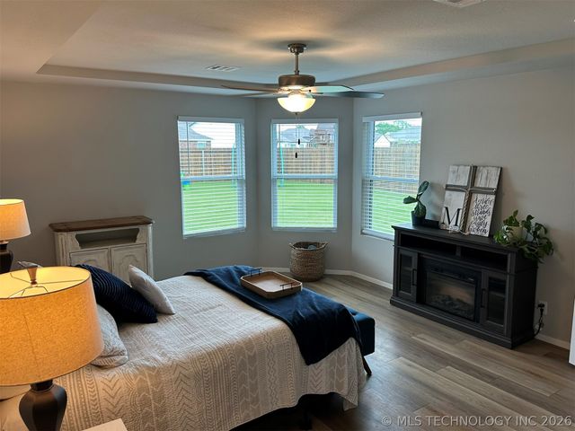 13009 E 124th Street North N, Owasso, OK 74021