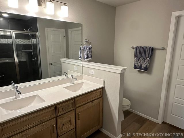 13009 E 124th Street North N, Owasso, OK 74021