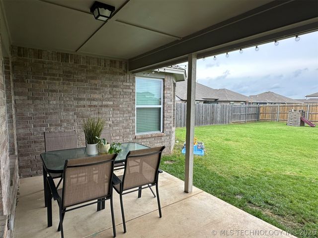13009 E 124th Street North N, Owasso, OK 74021