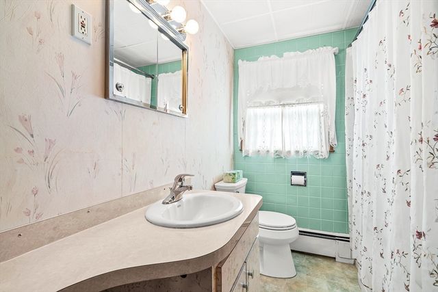 65 Arthur St., Methuen, MA 01844