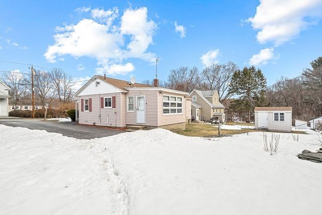 65 Arthur St., Methuen, MA 01844