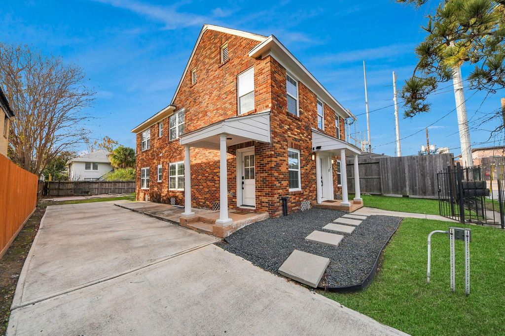 1508 Ridgewood Street A, Houston, TX 77006