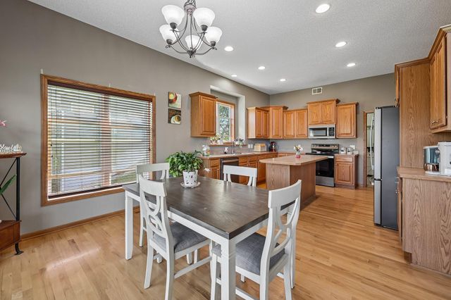 1514 Overlook Drive SE, Lonsdale, MN 55046