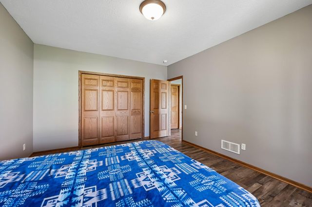 1514 Overlook Drive SE, Lonsdale, MN 55046