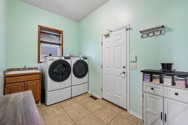 1514 Overlook Drive SE, Lonsdale, MN 55046