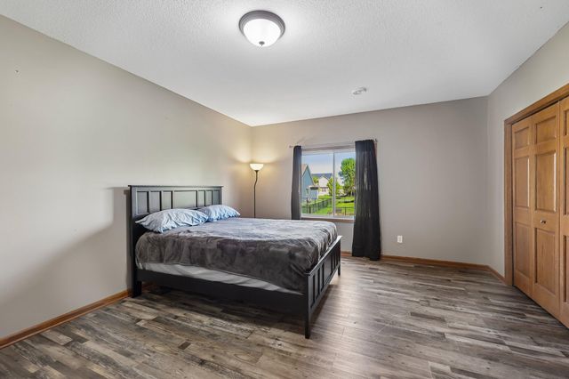 1514 Overlook Drive SE, Lonsdale, MN 55046